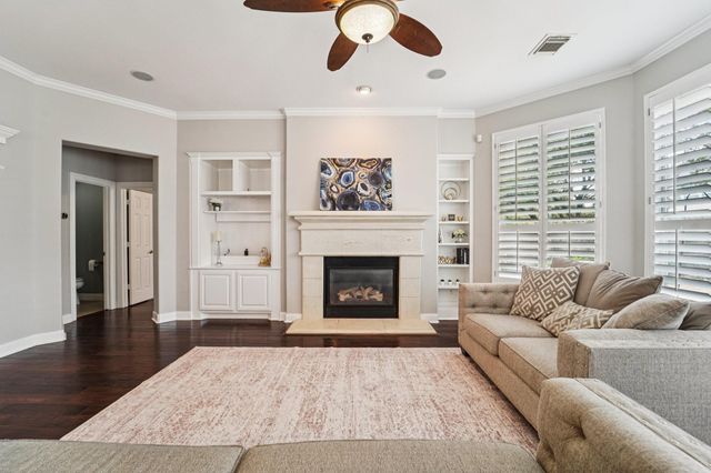 1611 Hill Spring Drive, Sugar Land, TX 77479