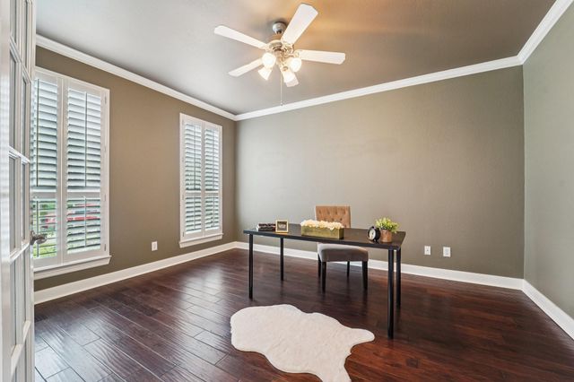 1611 Hill Spring Drive, Sugar Land, TX 77479