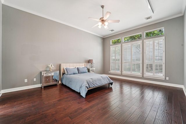 1611 Hill Spring Drive, Sugar Land, TX 77479