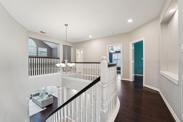 1611 Hill Spring Drive, Sugar Land, TX 77479