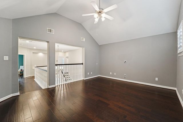 1611 Hill Spring Drive, Sugar Land, TX 77479