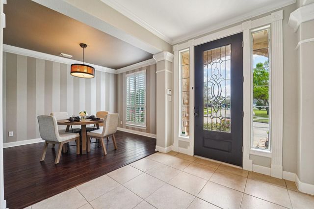 1611 Hill Spring Drive, Sugar Land, TX 77479