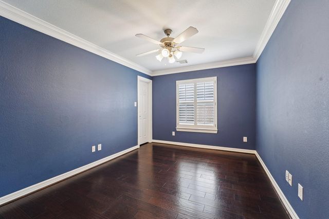 1611 Hill Spring Drive, Sugar Land, TX 77479