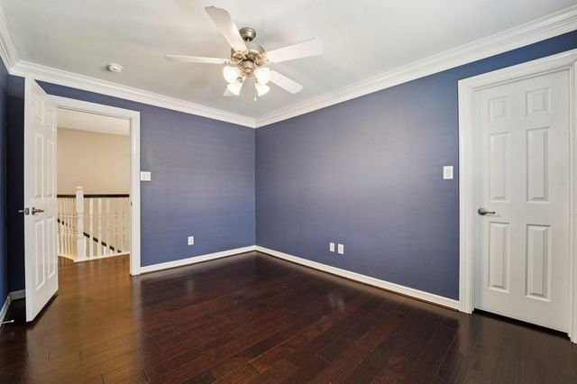 1611 Hill Spring Drive, Sugar Land, TX 77479