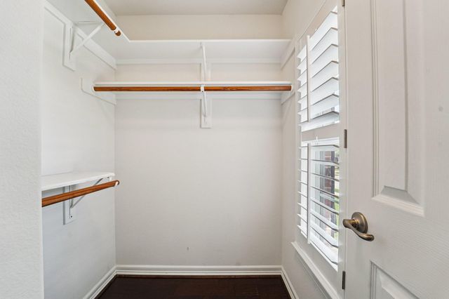 1611 Hill Spring Drive, Sugar Land, TX 77479