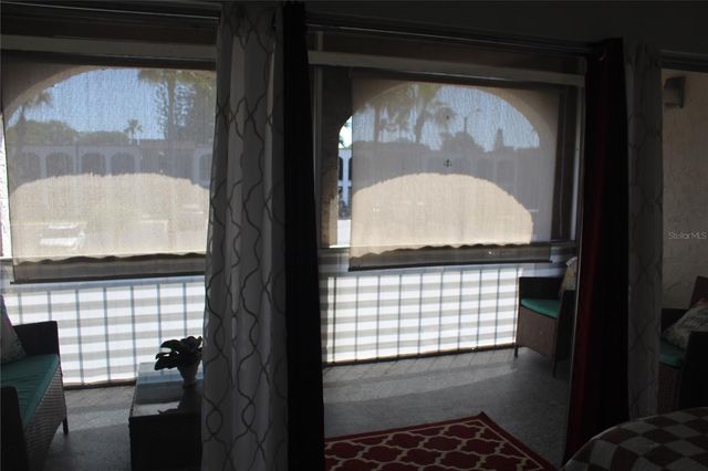 7701 STARKEY ROAD 206, Seminole, FL 33777