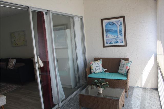 7701 STARKEY ROAD 206, Seminole, FL 33777