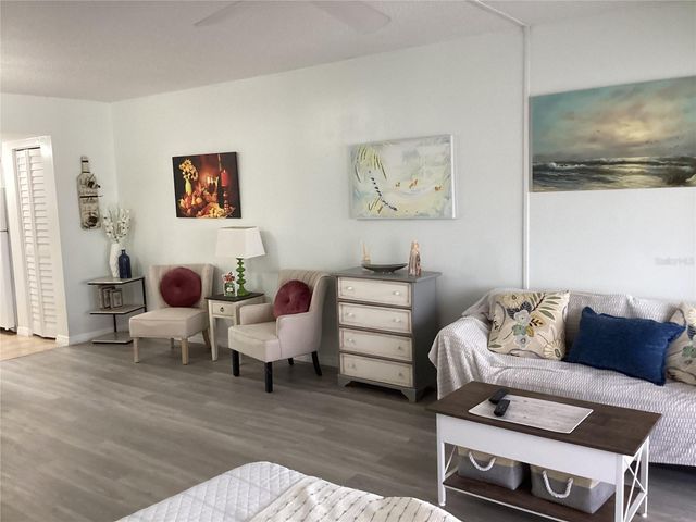 7701 STARKEY ROAD 206, Seminole, FL 33777