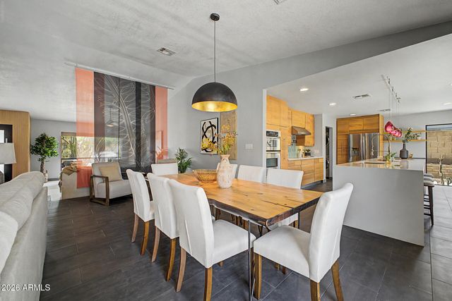 2276 E CHRISTY Drive, Phoenix, AZ 85028