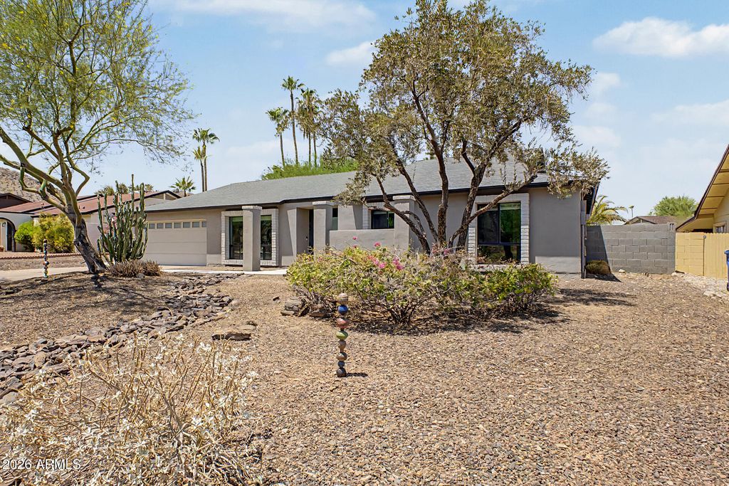 2276 E CHRISTY Drive, Phoenix, AZ 85028 — photo 4