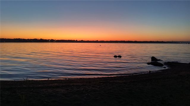 125 Winslow Way, Swansea, MA 02777