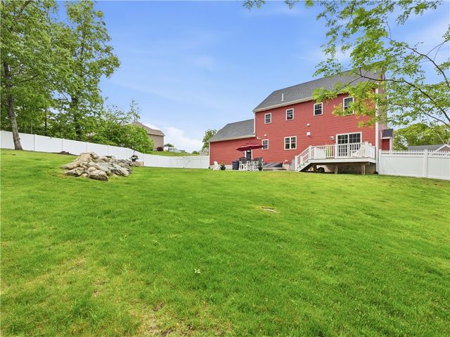 125 Winslow Way, Swansea, MA 02777