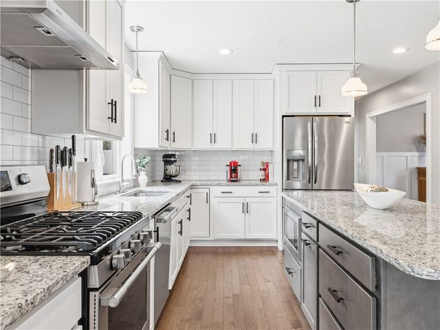 125 Winslow Way, Swansea, MA 02777