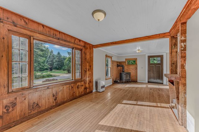 402 Oak Hill Road, Northfield, NH 03276