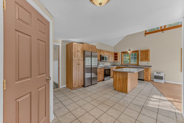402 Oak Hill Road, Northfield, NH 03276