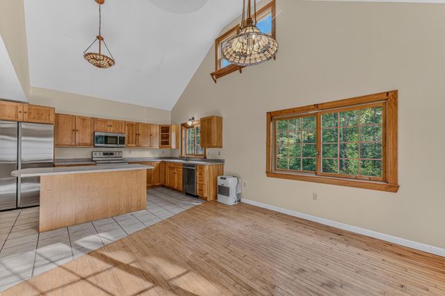 402 Oak Hill Road, Northfield, NH 03276
