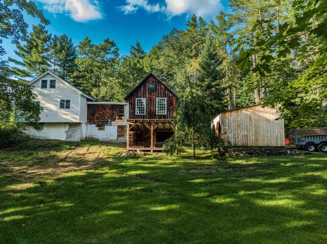 402 Oak Hill Road, Northfield, NH 03276