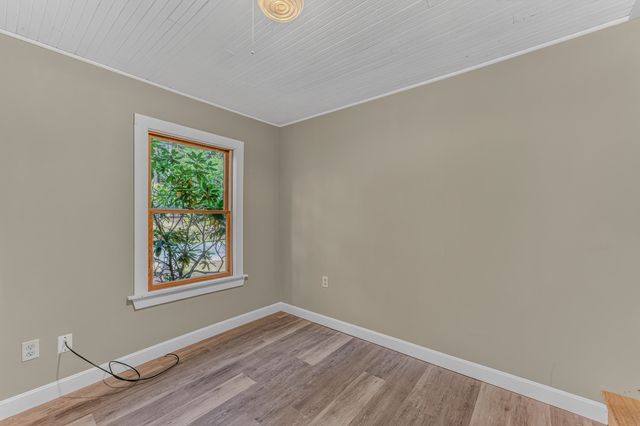 402 Oak Hill Road, Northfield, NH 03276