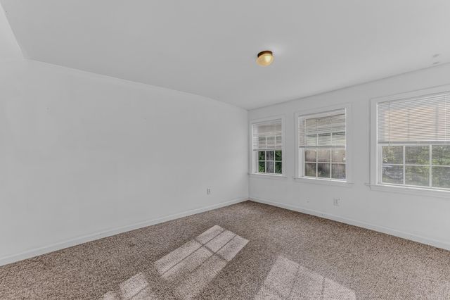 402 Oak Hill Road, Northfield, NH 03276