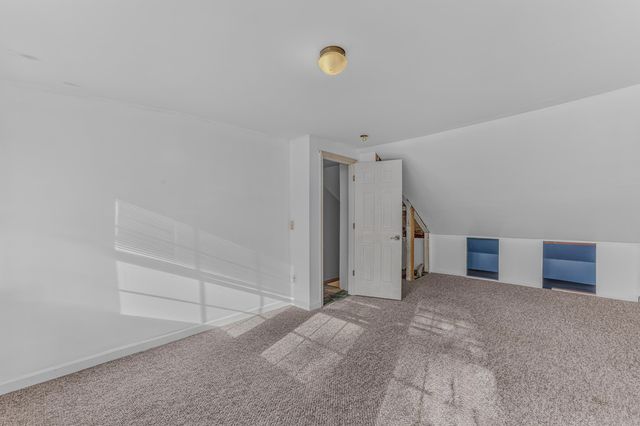 402 Oak Hill Road, Northfield, NH 03276