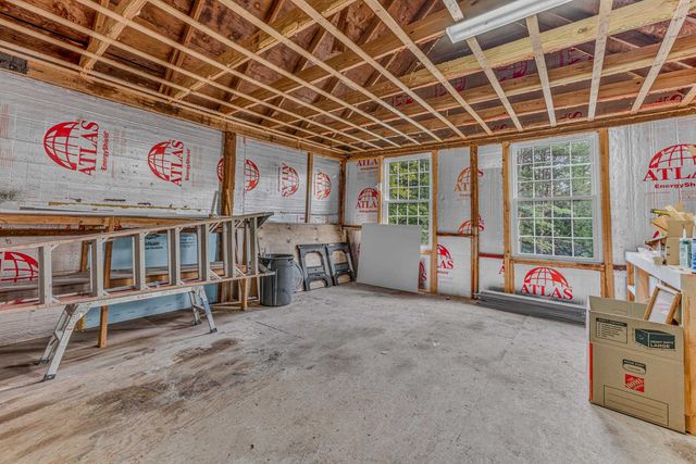 402 Oak Hill Road, Northfield, NH 03276