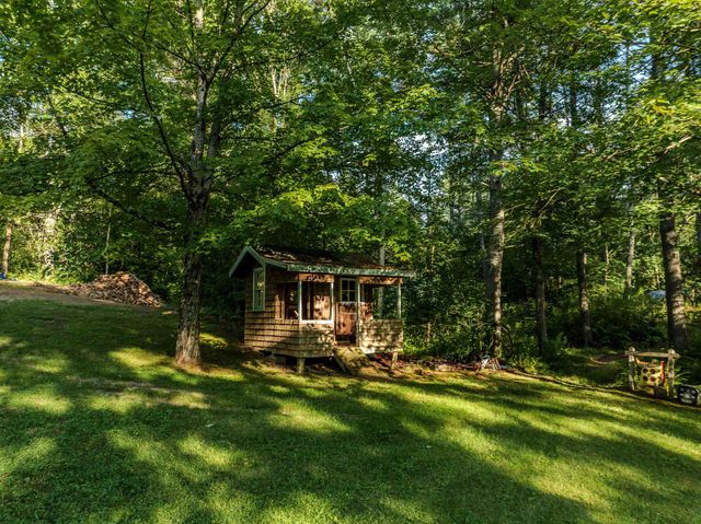 402 Oak Hill Road, Northfield, NH 03276