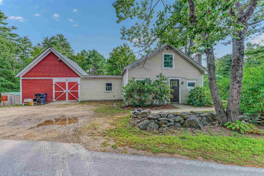 402 Oak Hill Road, Northfield, NH 03276