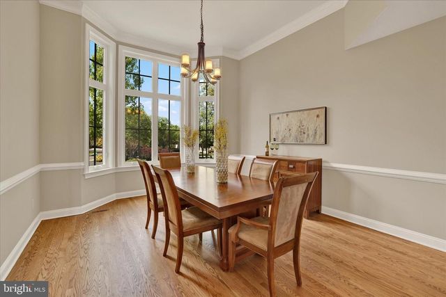 111 PINEWOOD CIR, New Hope, PA 18938