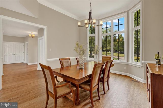 111 PINEWOOD CIR, New Hope, PA 18938