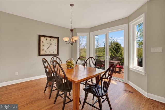 111 PINEWOOD CIR, New Hope, PA 18938