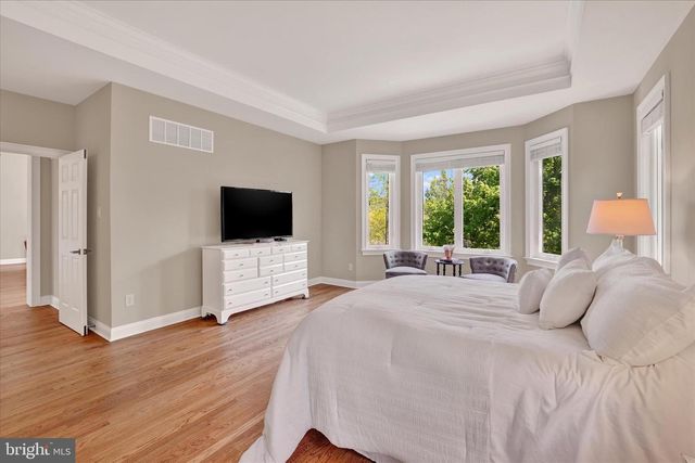 111 PINEWOOD CIR, New Hope, PA 18938