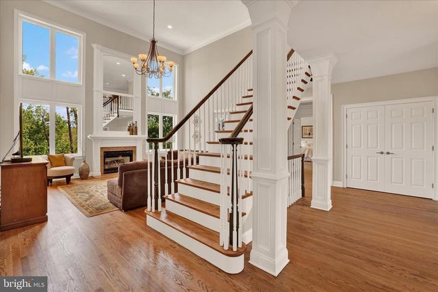 111 PINEWOOD CIR, New Hope, PA 18938