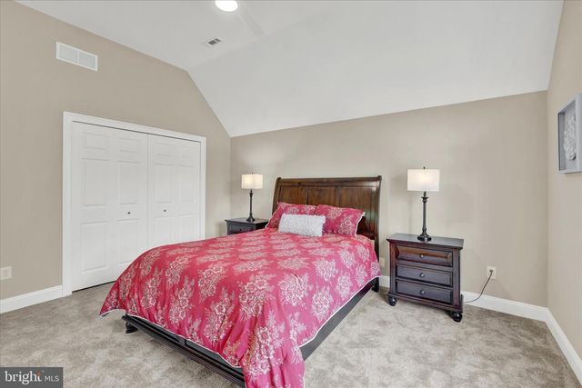 111 PINEWOOD CIR, New Hope, PA 18938