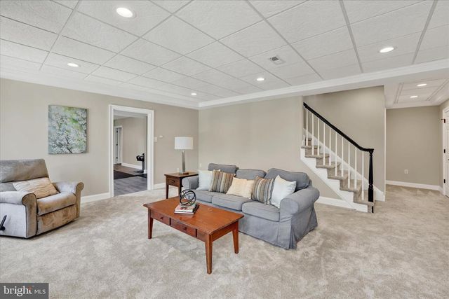 111 PINEWOOD CIR, New Hope, PA 18938