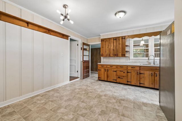 15 Sloan Branch Rd, Pleasant Shade, TN 37145