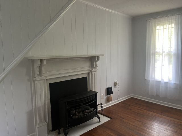 15 Sloan Branch Rd, Pleasant Shade, TN 37145