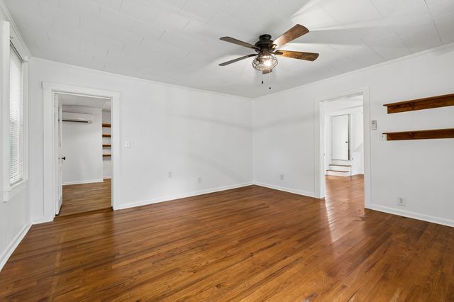 15 Sloan Branch Rd, Pleasant Shade, TN 37145