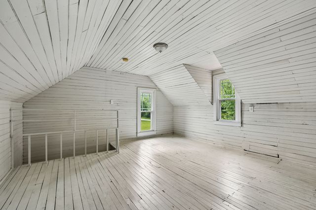 15 Sloan Branch Rd, Pleasant Shade, TN 37145