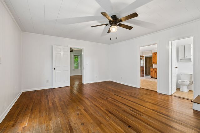 15 Sloan Branch Rd, Pleasant Shade, TN 37145