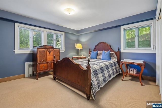 122 Sunrise Drive, Hawthorne, NJ 07506