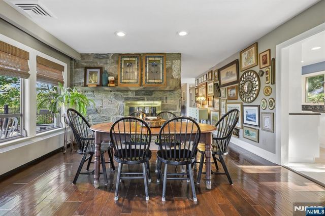 122 Sunrise Drive, Hawthorne, NJ 07506