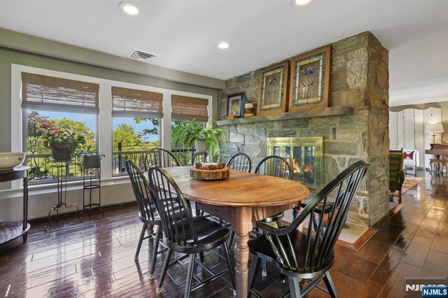 122 Sunrise Drive, Hawthorne, NJ 07506