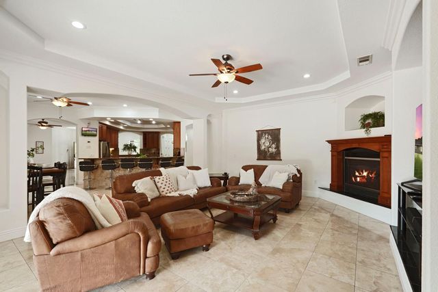 7306 Van Allen Rd, Stockton, CA 95215