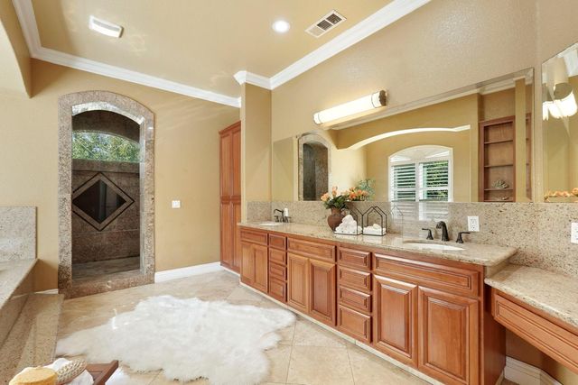 7306 Van Allen Rd, Stockton, CA 95215