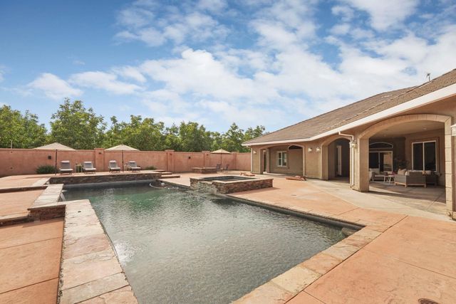 7306 Van Allen Rd, Stockton, CA 95215