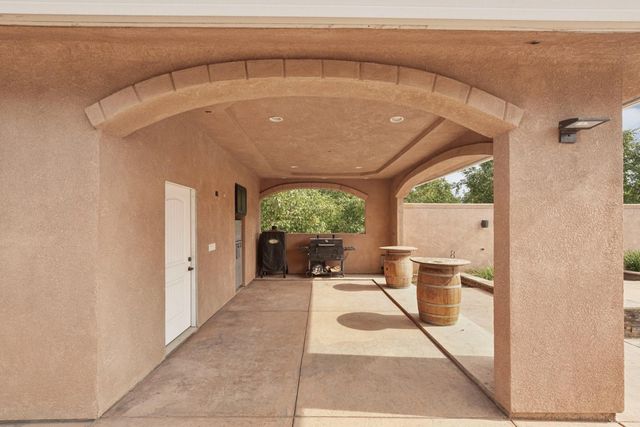 7306 Van Allen Rd, Stockton, CA 95215