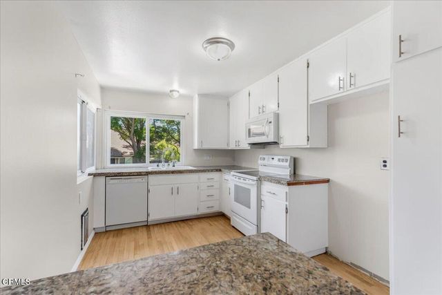569 Rio Grande Circle, Thousand Oaks, CA 91360