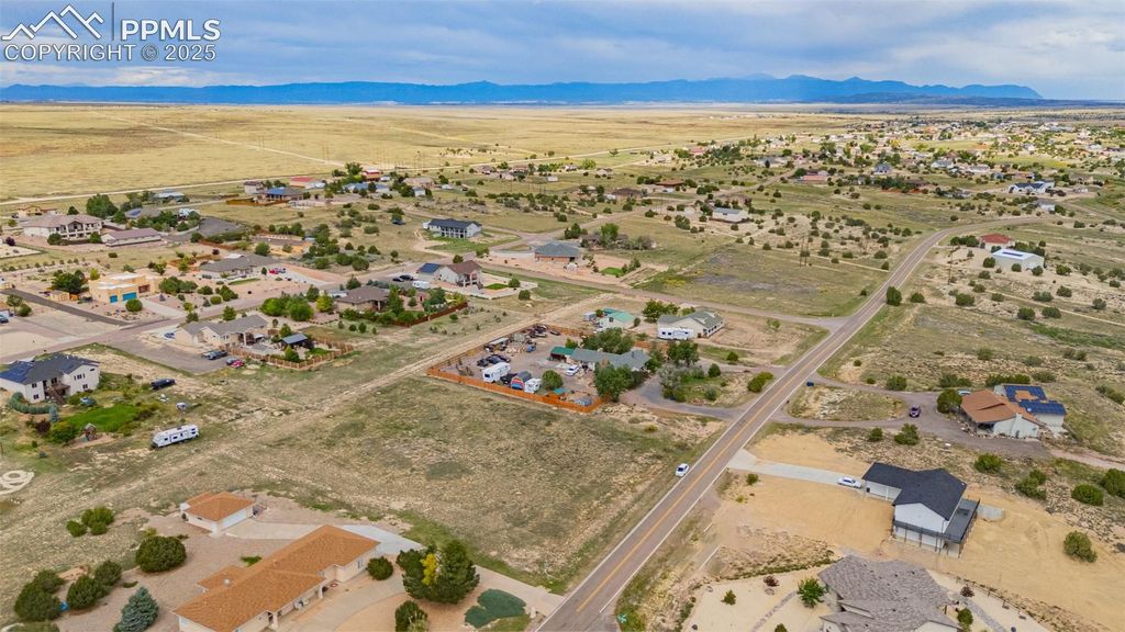 721 S Carrizo Springs Avenue, Pueblo, CO 81007 — photo 2