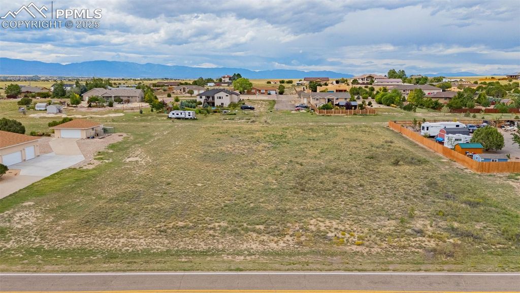 721 S Carrizo Springs Avenue, Pueblo, CO 81007 — photo 3