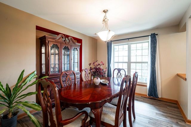 3762 E Stargrass LANE, Oak Creek, WI 53154